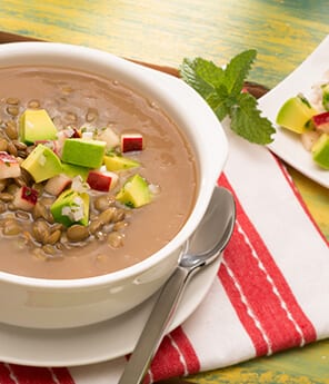 Sopa de Lentejas, Manzana y Aguacate