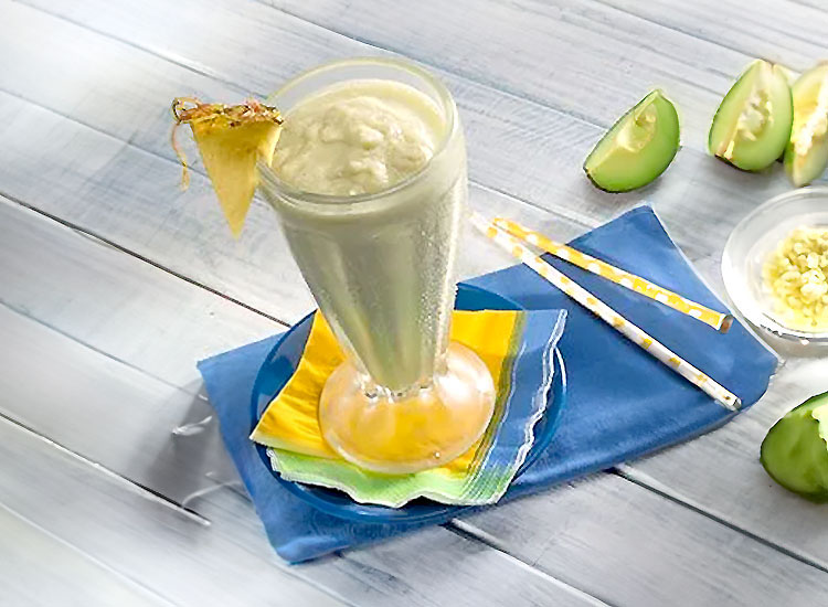 Avocado and Pineapple Smoothie