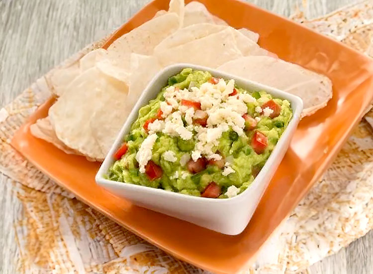 Guacamole con Queso Fresco