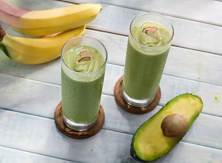 Banana and Avocado Smoothie