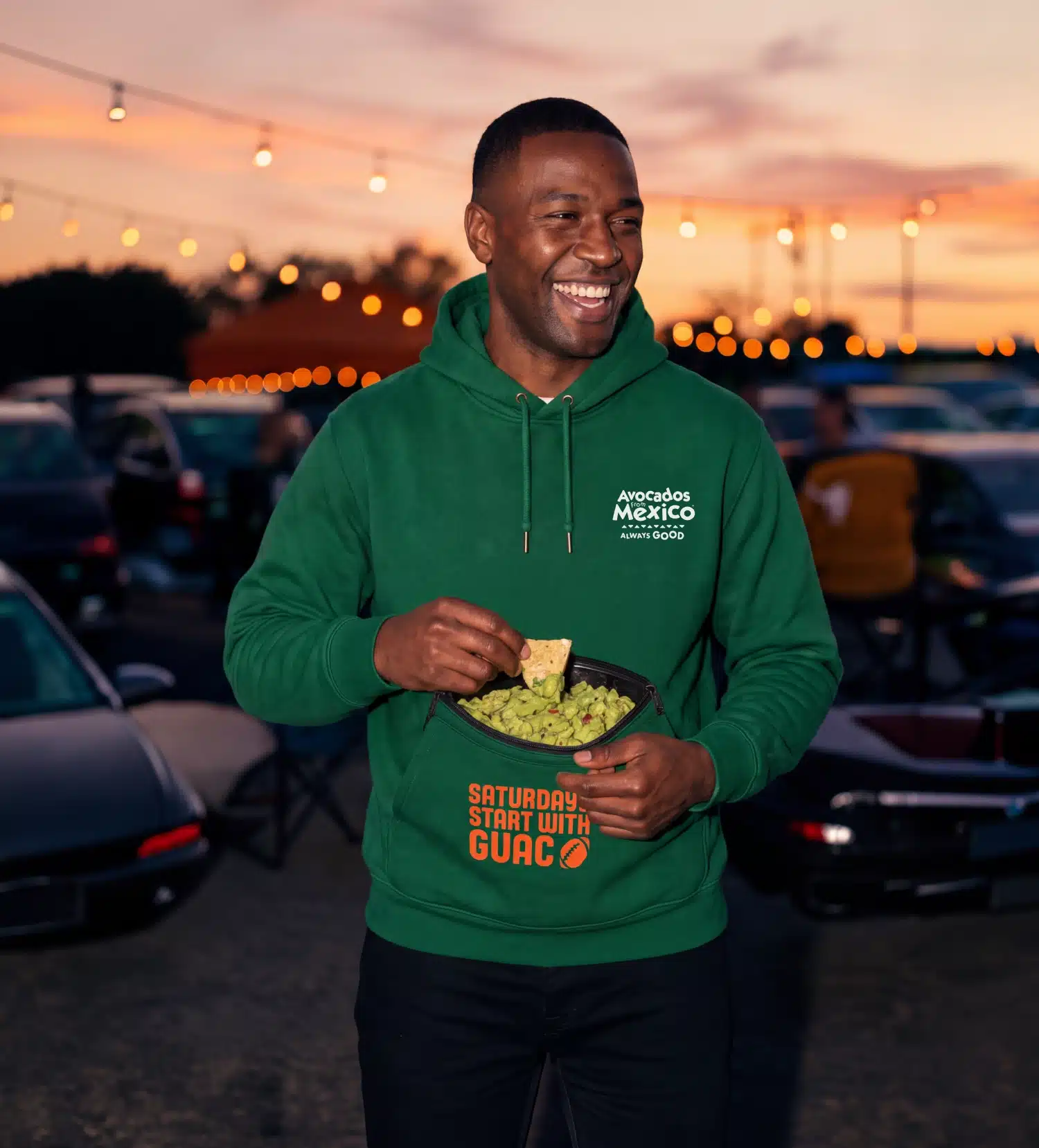 24 Guackets + + 25 $100 FANATICS GIFT CARDS